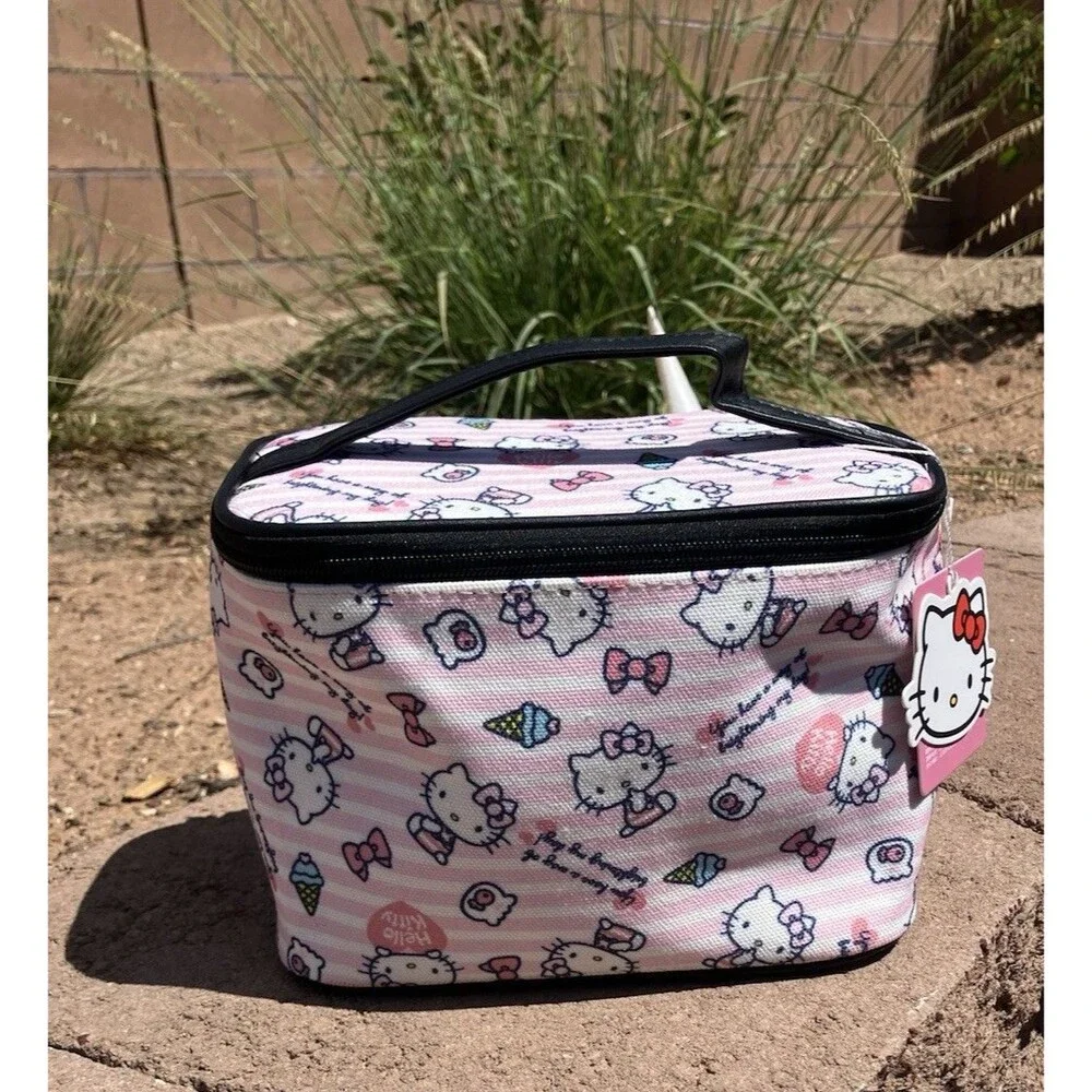 NWT Sanrio Hello Kitty Ice Cream Cupcake Cosmetic Train Case Travel 8” 2 Charms